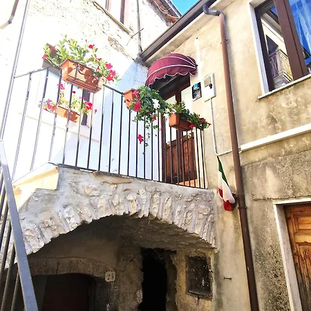 La Corte Dei Filangieri Affittacamere Candida